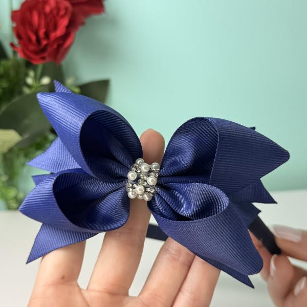 Tiara com Pérolas Azul Marinho
